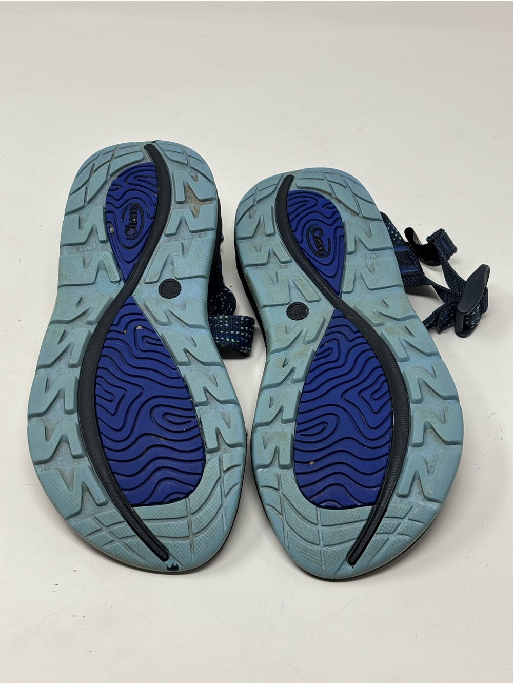 CHACO Women’s Z/Volv 2 sandals Strappy size 6 hiking outdoor - Picture 11 of 11